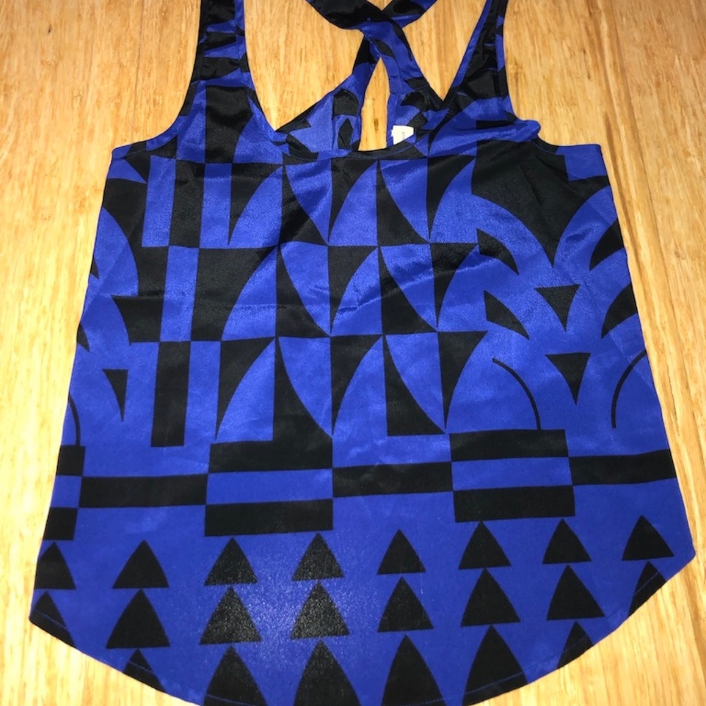 Urban Outfitters crossback blue geometric tank